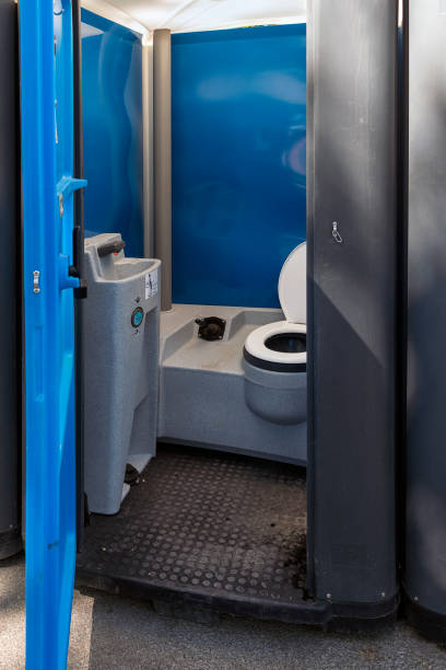 Portable Toilet Options We Offer in Balcones Heights, TX