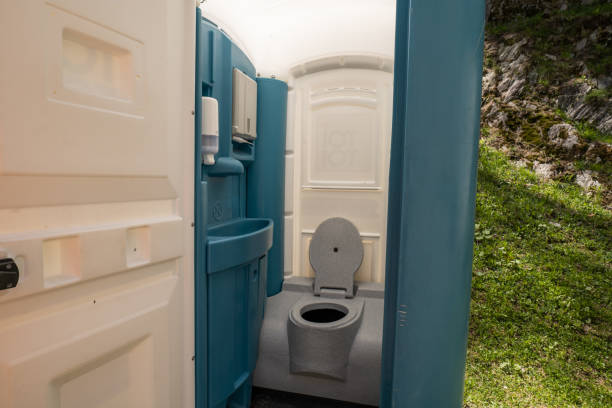 Best Portable toilet rental cost  in Balcones Heights, TX